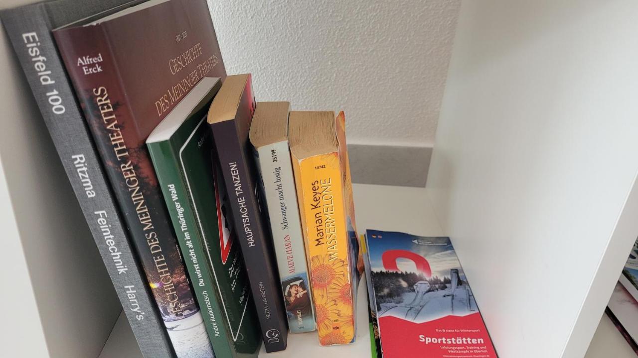 Wohlfuehl-Ferienwohnung Mit Tiefgarage Im Gruenen オーバーホーフ エクステリア 写真